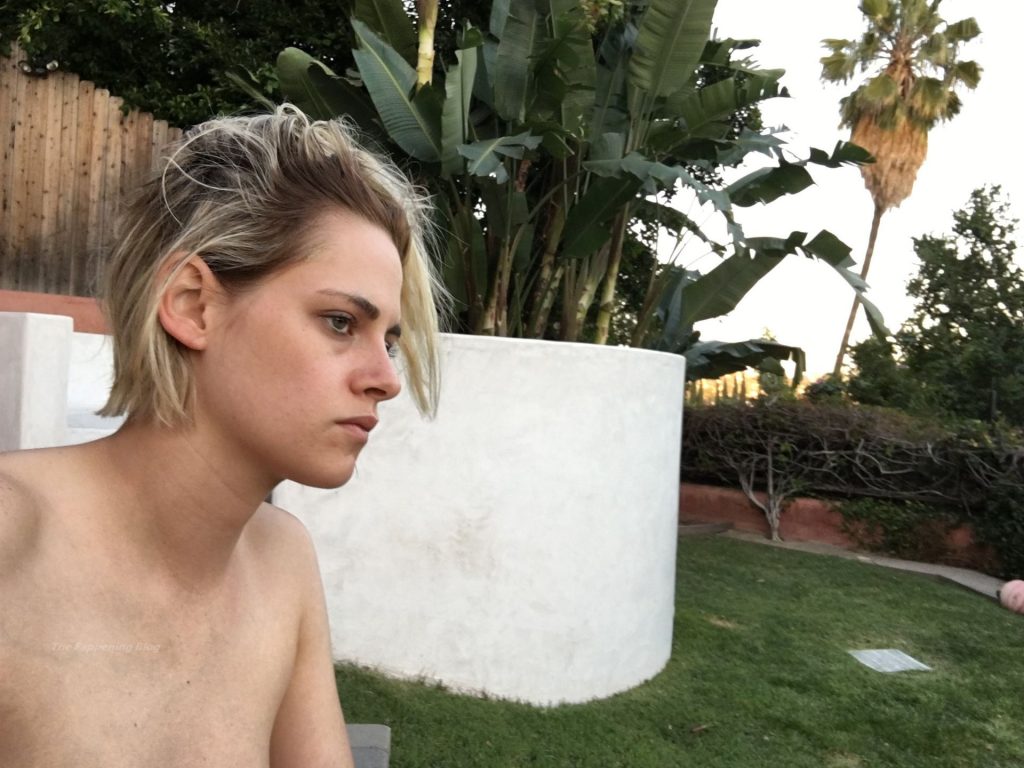 Kristen Stewart Nude Photo Leak photo 11