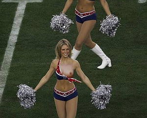 Cheerleaders Nipple Slip photo 13