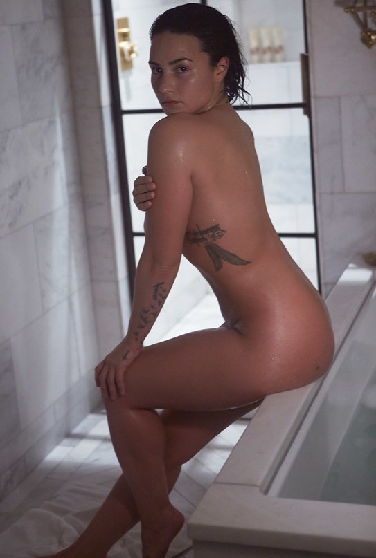 Demi Lovato Nake photo 27