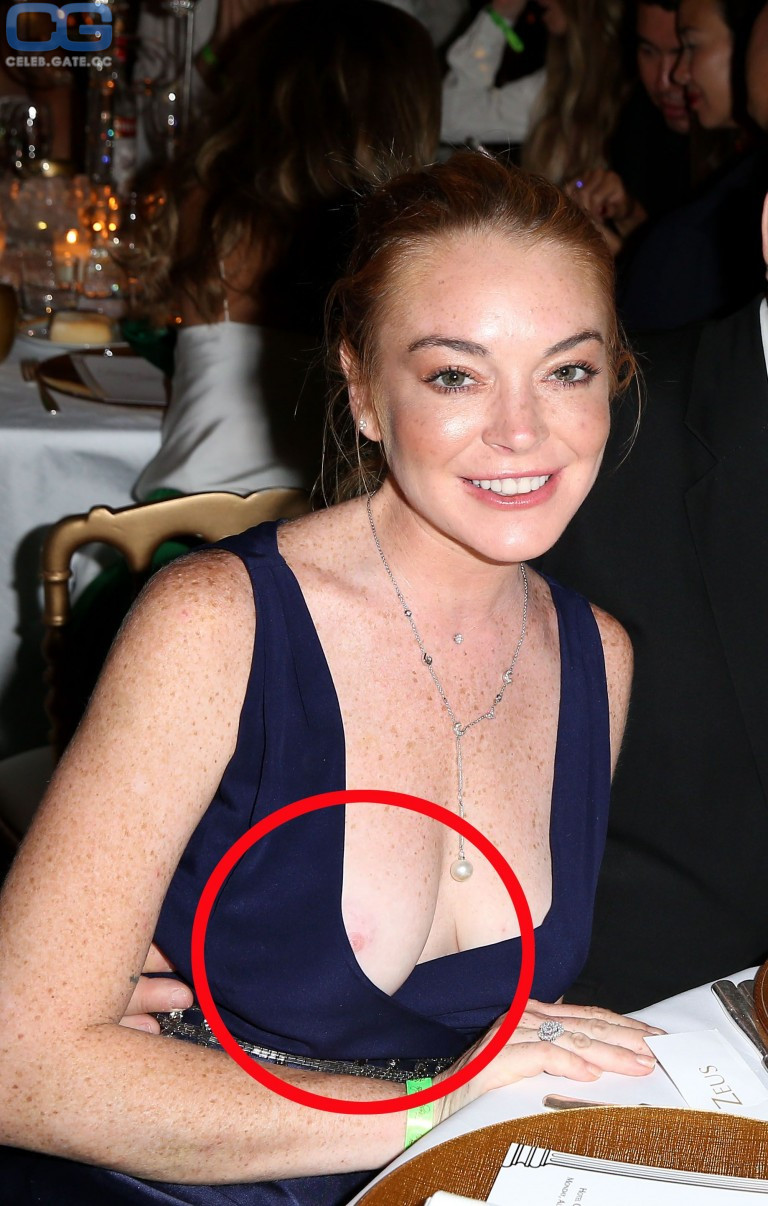 Lindsey Lohan Topless Picture photo 10