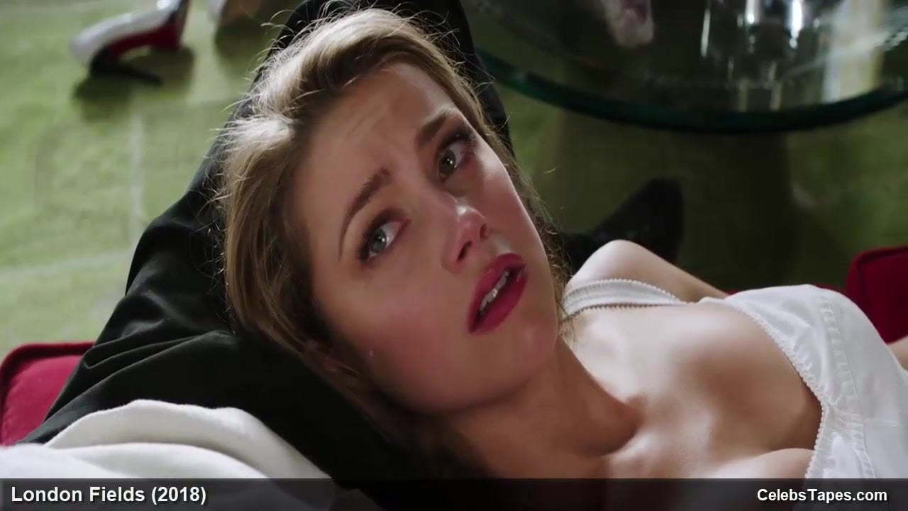 Amber Heard Nude Videos photo 13