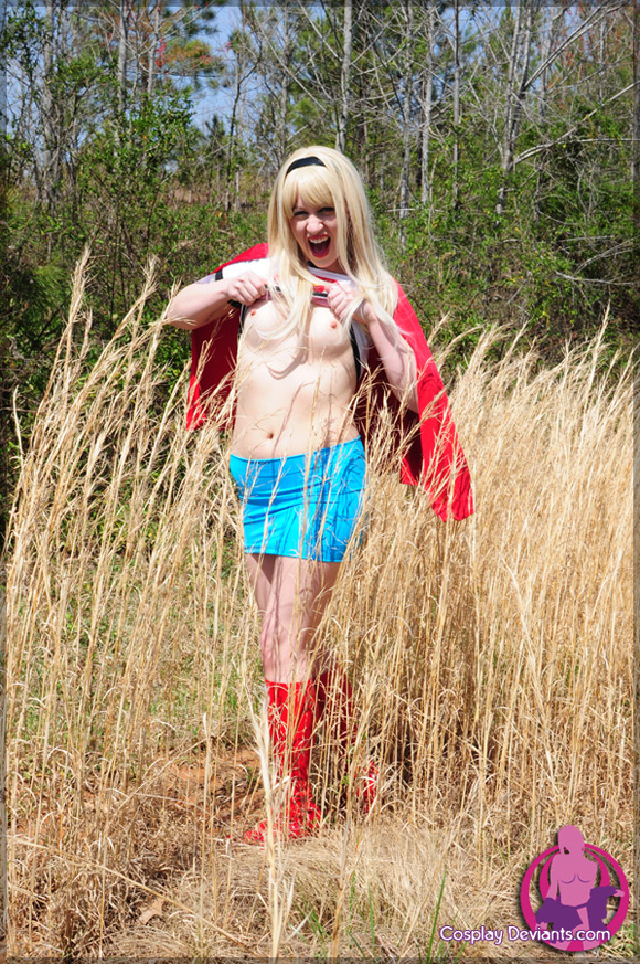 Nude Supergirl Cosplay photo 10