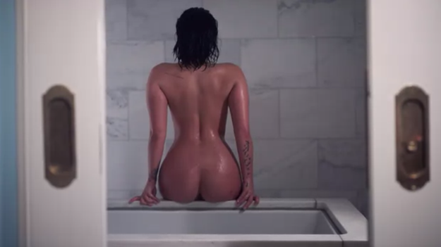 Demi Lovado Nude photo 18