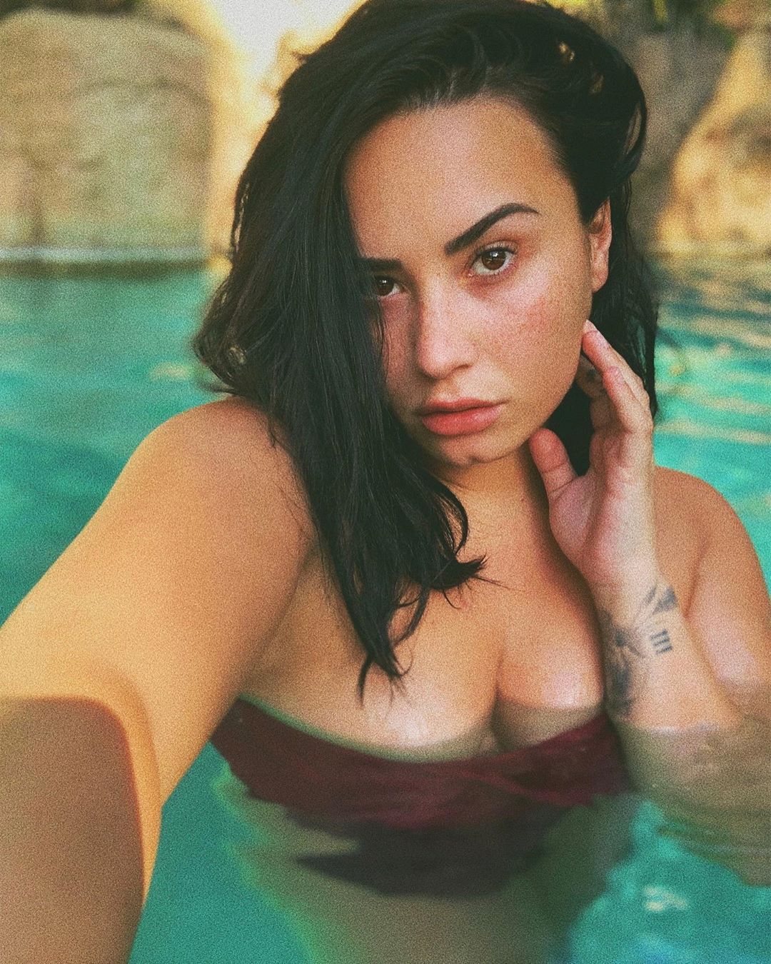 Demi Lovato Naked Uncensored photo 14