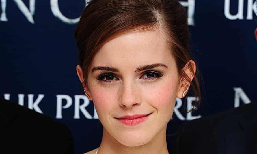 Emma Watson Nudes Pics photo 1