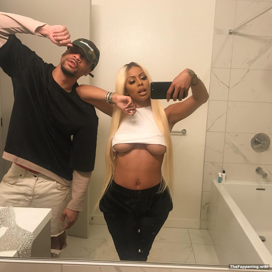 Alexis Skyy Nude photo 4