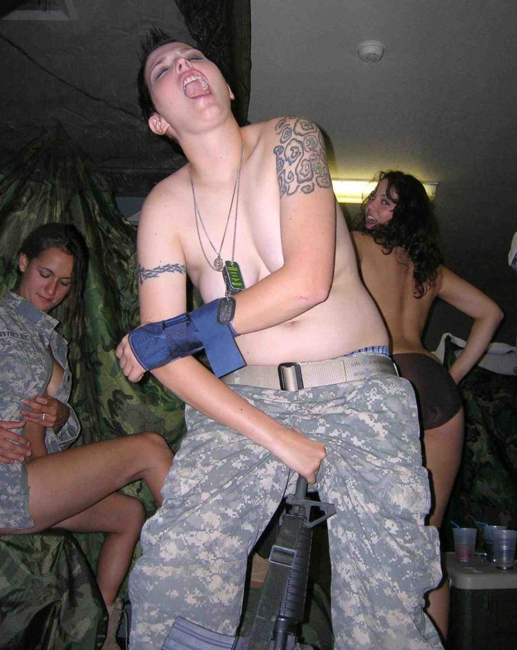 Naked Military Chicks photo 3