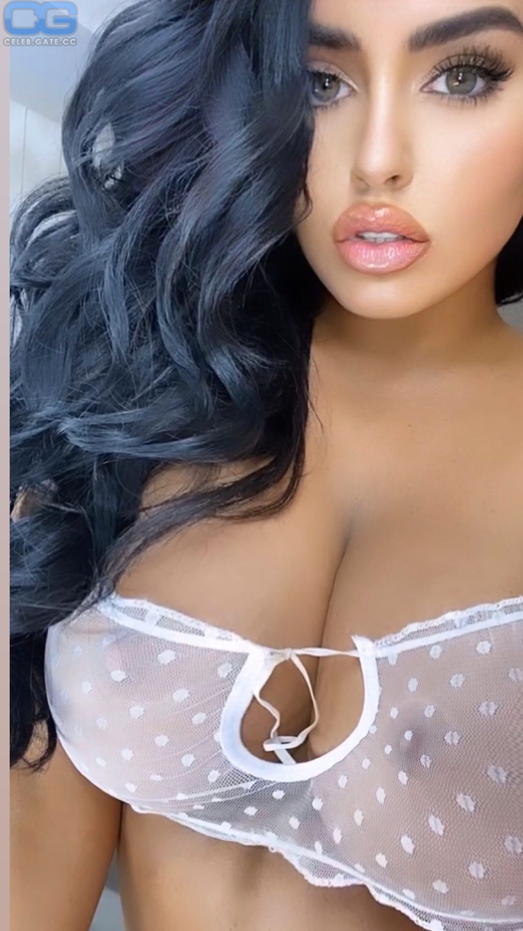 Abigail Ratchford Nude Playboy photo 2