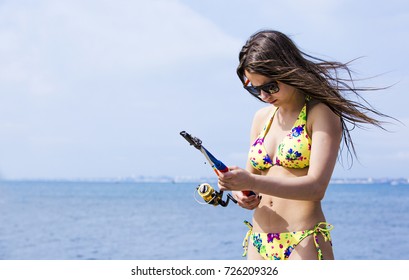 Youtube Bikini Fishing photo 10