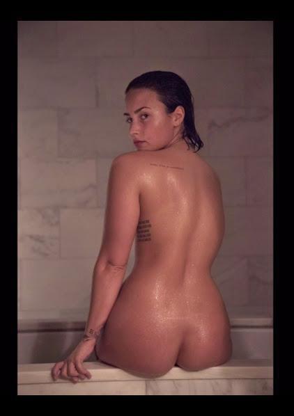 Demi Lovado Nude photo 13