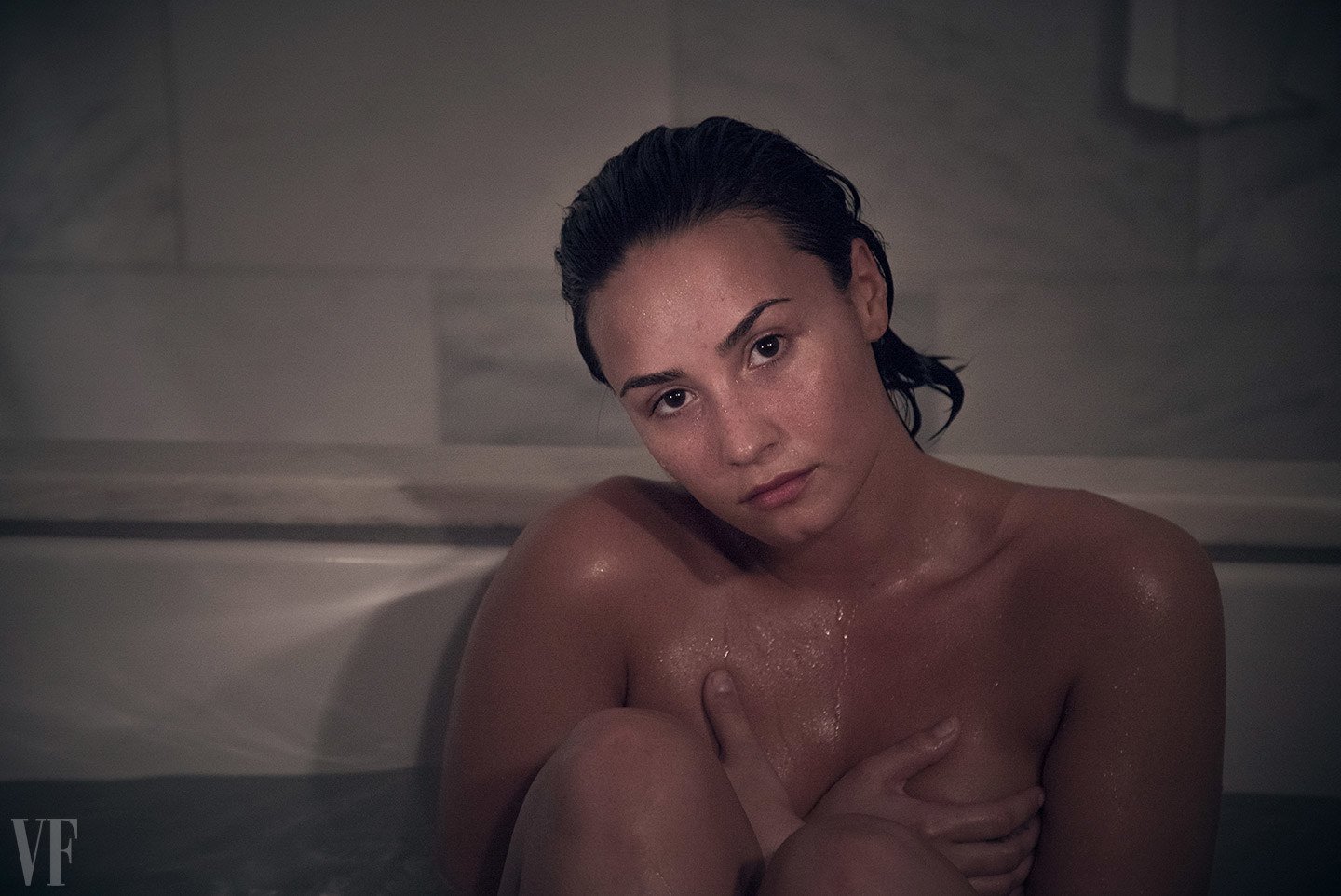 Demi Lovado Nude photo 27