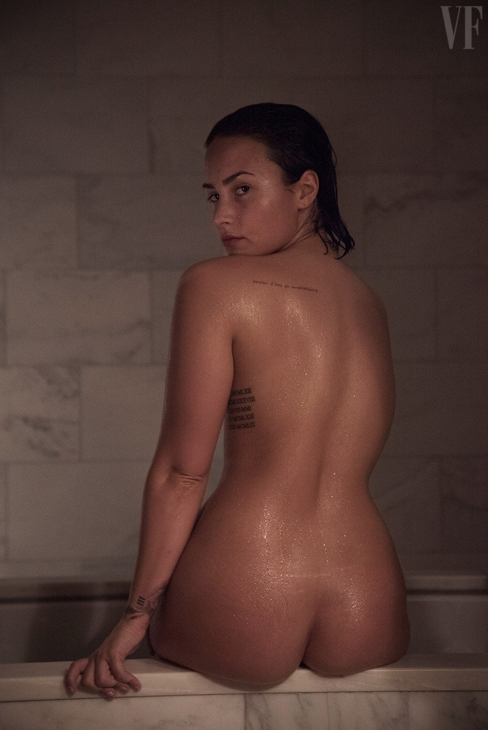 Demi Lovato Naked Uncensored photo 10