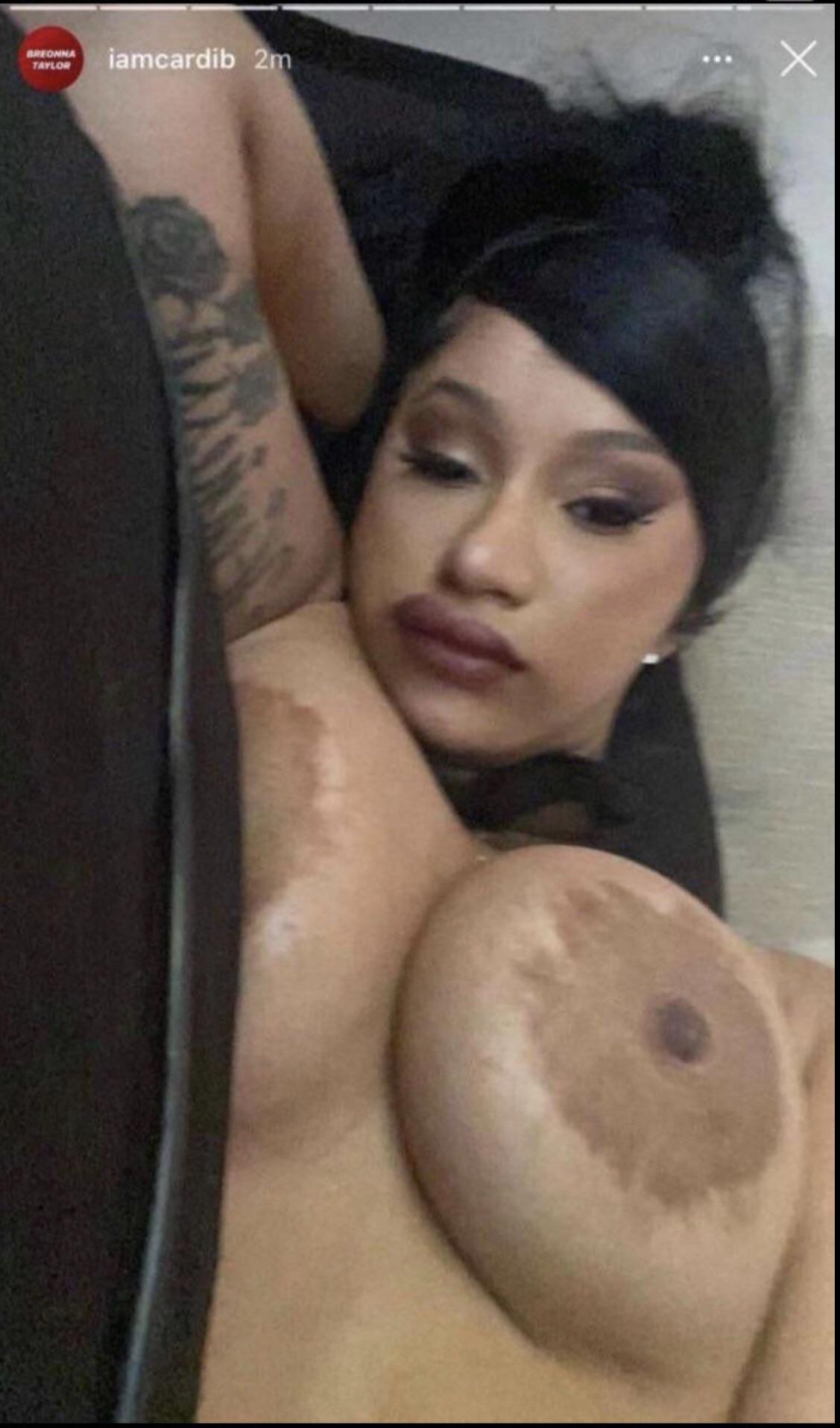 Cardi B Nude Reddit photo 5