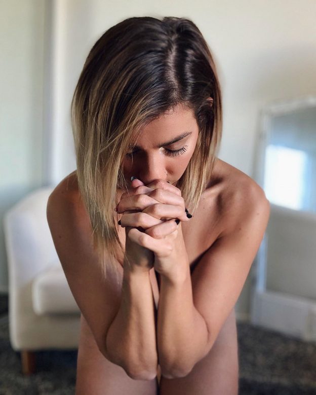 Gabbie Hanna Fake Nude photo 20