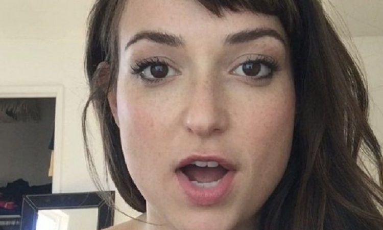 Milana Vayntrub Real Nude photo 12