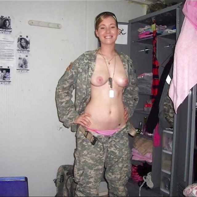 Naked Military Chicks photo 18