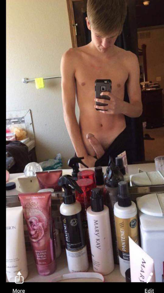 Tanner Fox Nudes photo 4